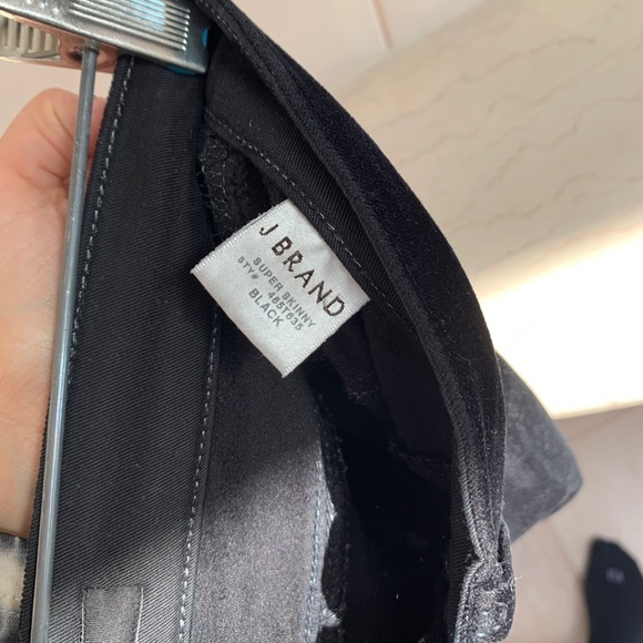 J Brand Maria Black Velvet Skinny Jeans - Picture 15 of 16